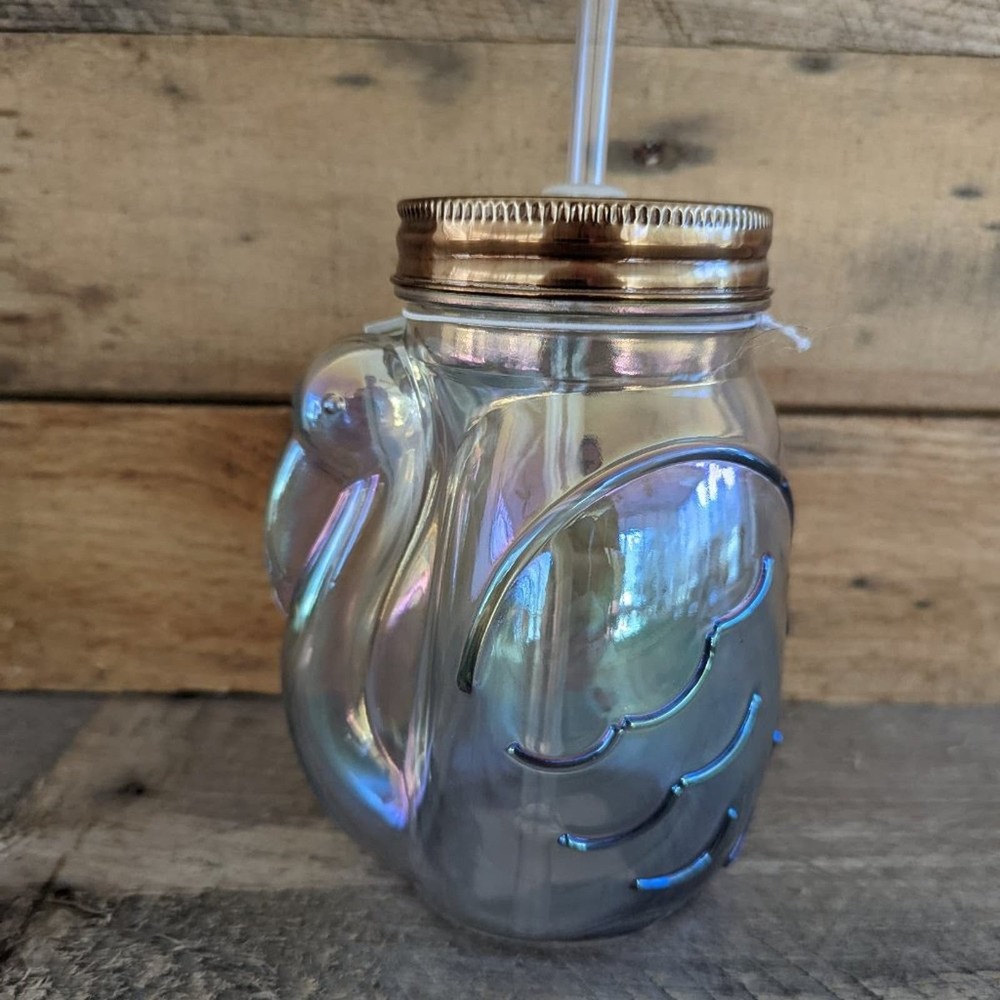 Slant Collections 16oz. Glass Swan Shaped Sipper with Lid and Straw